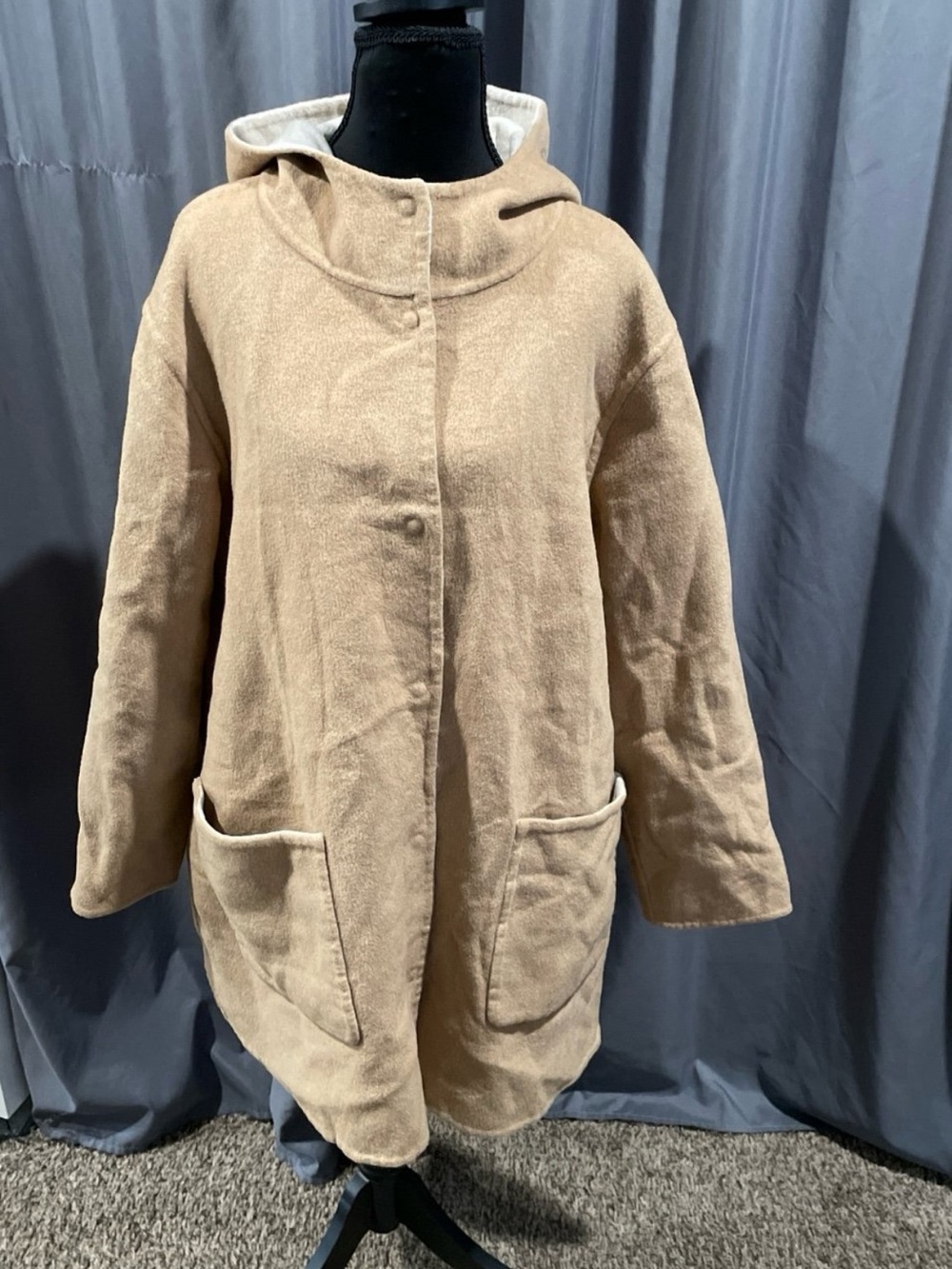 Eileen Fisher wool and cashmere blend reversible coat with hood large